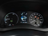 展示車は全てトヨタの車を知り尽くしたエキスパートが基本性能に関わる機能や状態を徹底的にチェックしています。消耗部品の事前交換など法定12ヶ月点検相当の点検・整備を必ず実施しています。