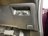 ビルトインタイプの【ETC】で見た目もスッキリ。高速道路の利用にとても便利です。