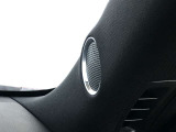 【BOSEサウンドシステム】高性能スピーカーで広がりのある、包み込むような音を体感してください。