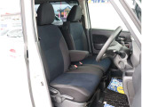 【車屋】として、長く車業界に従事した経験豊富なスタッフが在籍しております。