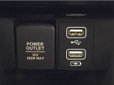 【USBポート】USBポートも装備されています、スマートフォンの充電やオーディオに連携も可能です、今や欠かせない装備の一つです!