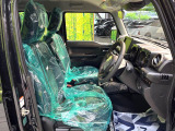 運転席シート廻りは使用感も少なく、良好な状態となっています。丁寧に使われていたことがよくわかりますね。