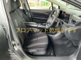 運転のしやすさや、乗り降りにも配慮した運転席