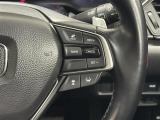 【アダプティブクルーズコントロール】クルーズコントロールの機能に加え、先行車との車間距離が近くなった際には、安全な車間距離を保ちながら先行車の車速に合わせ追従するシステムです。
