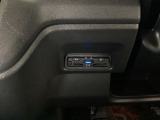 ビルトインタイプの【ETC】で見た目もスッキリ。高速道路の利用にとても便利です。