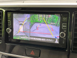 【アラウンドビューモニター】専用のカメラにより、上から見下ろしたような視点で360度クルマの周囲を確認することができます☆死角部分も確認しやすく、狭い場所での切り返しや駐車もスムーズに行えます。