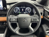 アウトランダー PHEV 2.4 P 4WD 本革シート
