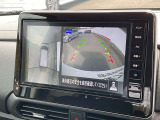 アラウンドビューモニター:空から見下ろしているような視点でスムーズな駐車と安全確認ができ安心して運転出来ます。