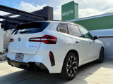 BMWのお車は、&ldquo;駆け抜ける歓び&rdquo;を体現しております。走行の安定性とコーナリングの良さを追求し、思い通りにハンドルの操作可能です。