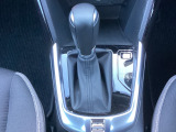 アクセルペダルを踏み込む量や速さに応じて変速パターンをし、人馬一体の運転感覚を発揮してくれる6速オートマ!
