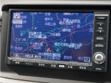 【ナビゲーション】起動までの速度と地図を検索する速度が最大の魅力。初めての道でも安心・快適なドライブをサポート出来ます。操作も簡単で、ストレスフリーなドライブを提供。