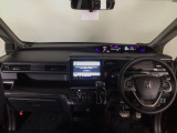 【前方視界】開放的な前方視界!運転がしやすく疲れにくいです♪窓が大きく、見通しがとっても良いおクルマですよ♪