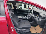 運転席側から観たフロントシートのイメージです。