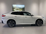 BMWでは重量配分にもこだわりがあり、FRモデルでは50:50とFFモデルでも60:40と前後の重量バランスにこだわり、軽快なハンドリングを実現しております。