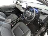シンプルで使いやすいデザインの運転席です。