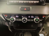 エアコンは運転席・助手席で独立した温度設定が可能になり、どこに座っても車内は快適空間♪