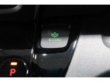 ECONボタンで低燃費モードに☆☆☆ECONスイッチを上手に使ってエコドライブ♪♪環境にもお財布にも優しい装備です☆☆☆