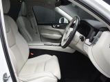 XC60  D4 AWD インスクリプション 4WD 本革シート