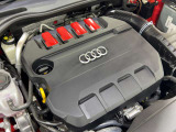 Audiは創業者であるホルヒの「いかなる時代においても第一級の素材を用い、操縦安定性に優れ、さらに進歩的なクルマの製造を目指す」という考え方に則り、こだわり抜かれたインテリアを目指しています。