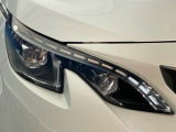 ●LEDヘッドライト:夜間走行時も良好な視界を確保し安心して運転できる高輝度LEDヘッドライトを装備!点灯速度が早く、消費電力も抑えられています。