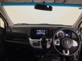 【前方視界】開放的な前方視界!運転がしやすく疲れにくいです♪窓が大きく、見通しがとっても良いおクルマですよ♪
