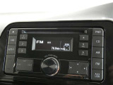 純正CD/AM/FMオーディオを装備しています。