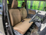 運転席シート廻りは使用感も少なく、良好な状態となっています。丁寧に使われていたことがよくわかりますね。