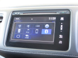ナビゲーションは純正メモリーナビを装着しております。AM、FM、CD、DVD再生、Bluetooth、フルセグTVがご使用いただけます。初めて訪れた場所でも安心ですね!