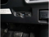 ETC!料金所も止まる事無くスイスイです!窓を開ける必要も無いので雨や花粉、排気ガスの浸入もありません!今や必需品ですネ!
