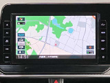 MJ320D-L9インチ純正SDナビ・フラットで一体感のある9インチ大型モニターです。CD・DVD・TV・Bluetoothオーディオなど充実した装備
