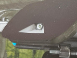 【エマージェンシーブレーキ】走行中に前方の車両等を認識し、衝突しそうな時は警報とブレーキで衝突回避と被害軽減をアシスト。より安全にドライブをお楽しみいただけます。