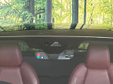 【i-ACTIVESENSE】走行中に前方の車両等を認識し、衝突しそうな時は警報とブレーキで衝突回避と被害軽減をアシスト。より安全にドライブをお楽しみいただけます。
