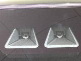 【スマートアシスト】走行中に前方の車両等を認識し、衝突しそうな時は警報とブレーキで衝突回避と被害軽減をアシスト。より安全にドライブをお楽しみいただけます。