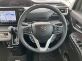 【純正革巻きステアリング】上質な革を使用することで、手にしっかり馴染みとても運転しやすいハンドルです♪
