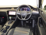 輸入車ならではの、細部まで作り込まれた、洗練されたデザインです。運転席からの視界は、店頭にてお客様ご自身の目でお確かめください.