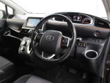 運転席廻りです。