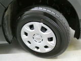 タイヤはまだまだしっかり山が有り、ひび割れも見れません。