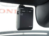 ◆ドライブレコーダー◆映像・音声などを記録する自動車用の装置です。 もしもの事故の際の記録はもちろん、旅行の際の思い出としてドライブの映像を楽しむことができます。