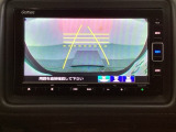 バックでの車庫入れも安心です! リアカメラが付いているバックモニター付のナビを装備しております。操作線もついており距離感も画面から確認できます。