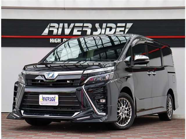 ヴォクシー1.8 ハイブリッド ZS 煌TRDエアロ純正9インチメモリーナビフルセグ