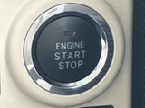 エンジンスタートボタン