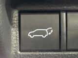 【パワーバックドア】スマートキーや運転席のボタンを押すだけでリアゲートが自動で開閉します!荷物を持っている時や、高い位置にあるバックドアを閉める際に便利な機能です♪