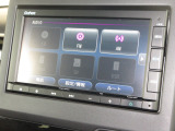 ナビゲーションはギャザズメモリーナビ(VXM-225Ci)を装着しております。AM、FM、CD、Bluetoothがご使用いただけます。初めて訪れた場所でも安心ですね!
