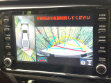 【パノラミックビューモニター】専用のカメラにより、上から見下ろしたような視点で360度クルマの周囲を確認することができます☆死角部分も確認しやすく、狭い場所での切り返しや駐車もスムーズに行えます。