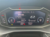ETC2.0装着済み 高速道路と自動車が情報連携し、渋滞迂回ルート表示、安全運転サポート、災害時の適切な誘導など、多彩な情報サービスを提供します。