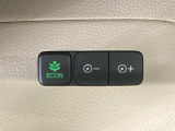 ★ECONスイッチ★ エコドライブを加速しよう!スイッチをONにすると、運転の仕方によるロスを抑え込み燃費をよくするようクルマが頑張ります(*^ー^*)燃費向上にチャレンジ♪