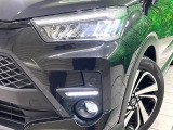 【シーケンシャルターンランプ付きLEDヘッドライト】人気の『流れるウィンカー』付きのLEDヘッドライトを装備♪高級感はもちろん、点灯時は存在感たっぷりで他車からも認識されやすく安心です。