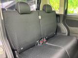 運転席側後部座席