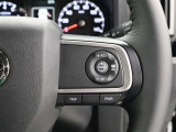 レーダークルーズコントロールには前車速追従機能を搭載し、レーダーで先行車を認識し、車速に応じた車間距離を保ちながら先行車に追従し、ドライバーの運転負荷を軽減します。