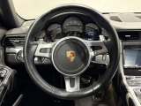 スポーツデザインステアリング搭載です。